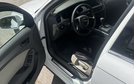 Audi A4, 2011 год, 1 350 000 рублей, 3 фотография