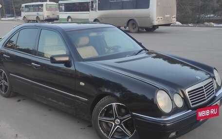 Mercedes-Benz E-Класс, 1996 год, 600 000 рублей, 7 фотография