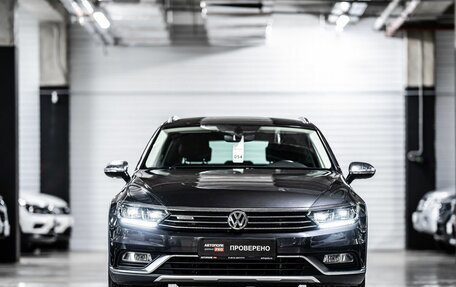 Volkswagen Passat B8 рестайлинг, 2018 год, 2 625 000 рублей, 5 фотография