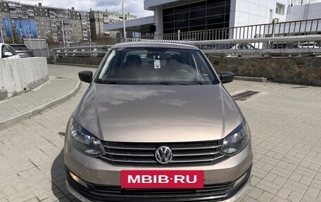 Volkswagen Polo VI (EU Market), 2018 год, 1 049 000 рублей, 2 фотография