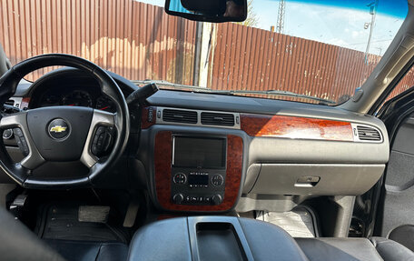 Chevrolet Tahoe III, 2012 год, 2 630 000 рублей, 4 фотография