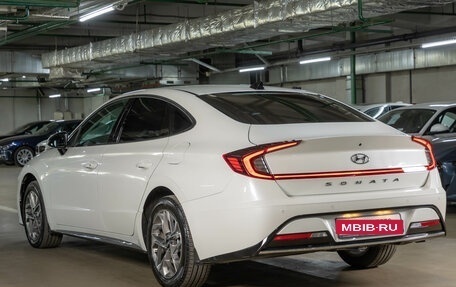 Hyundai Sonata VIII, 2021 год, 3 100 000 рублей, 2 фотография