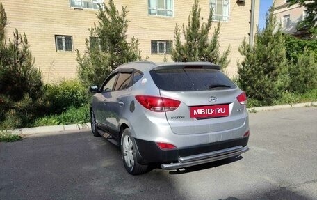 Hyundai ix35 I рестайлинг, 2012 год, 1 180 000 рублей, 2 фотография