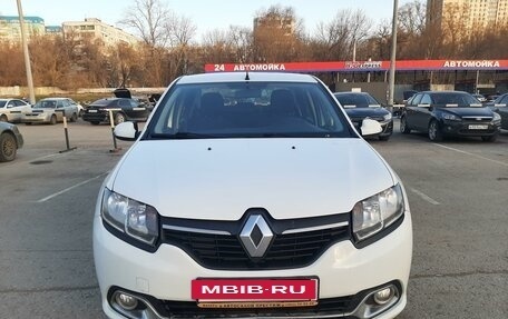 Renault Logan II, 2015 год, 690 000 рублей, 2 фотография