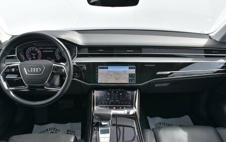 Audi A8, 2019 год, 6 990 000 рублей, 9 фотография