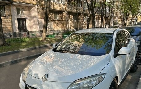 Renault Megane III, 2014 год, 990 000 рублей, 3 фотография