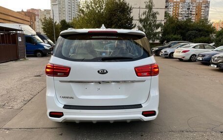 KIA Carnival III, 2019 год, 3 890 000 рублей, 5 фотография