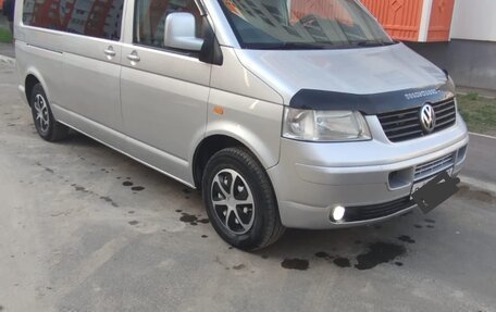 Volkswagen Caravelle T5, 2007 год, 1 600 000 рублей, 2 фотография