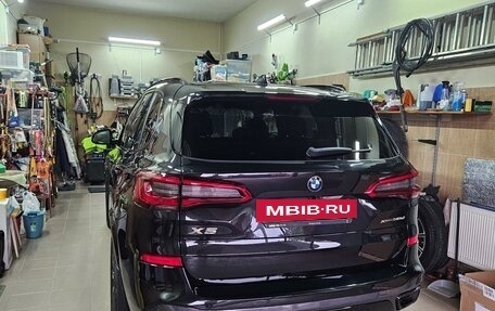 BMW X5, 2019 год, 6 990 000 рублей, 2 фотография