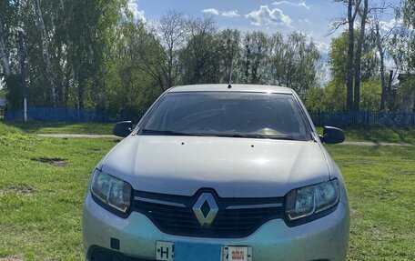 Renault Logan II, 2016 год, 650 000 рублей, 3 фотография
