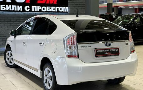 Toyota Prius, 2011 год, 1 327 000 рублей, 4 фотография