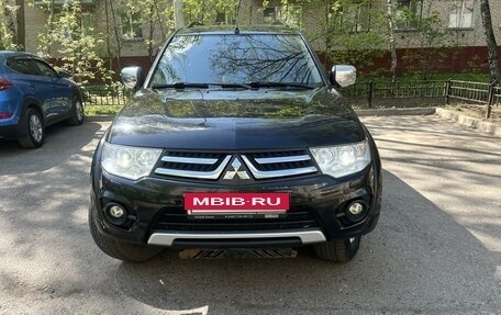 Mitsubishi Pajero Sport II рестайлинг, 2014 год, 2 820 000 рублей, 2 фотография