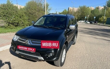 Mitsubishi Pajero Sport II рестайлинг, 2014 год, 2 820 000 рублей, 3 фотография