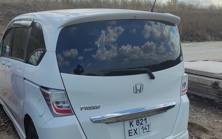 Honda Freed I, 2013 год, 1 250 000 рублей, 5 фотография