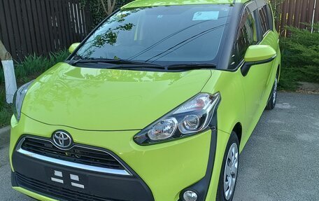 Toyota Sienta II, 2017 год, 1 560 000 рублей, 2 фотография