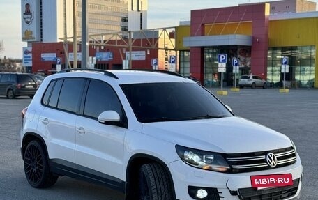 Volkswagen Tiguan I, 2011 год, 990 000 рублей, 2 фотография