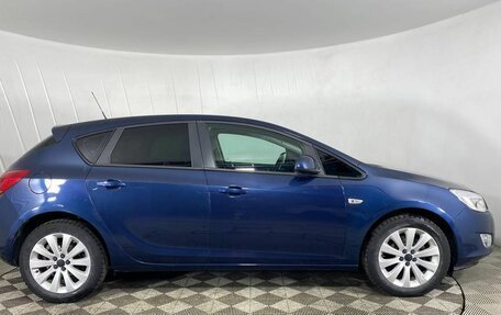 Opel Astra J, 2011 год, 840 000 рублей, 4 фотография