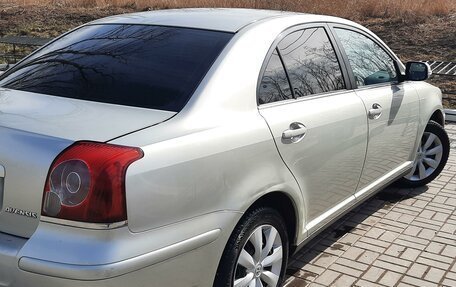 Toyota Avensis III рестайлинг, 2006 год, 1 000 000 рублей, 3 фотография