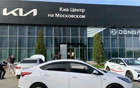 Hyundai Solaris II рестайлинг, 2021 год, 1 610 000 рублей, 4 фотография