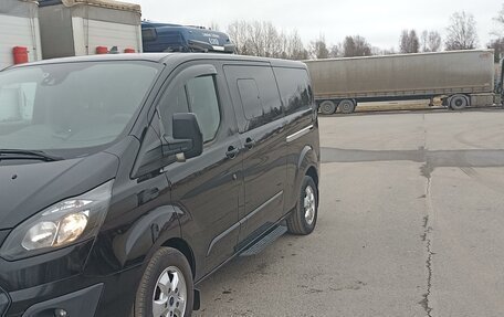 Ford Tourneo Custom I рестайлинг, 2017 год, 2 989 000 рублей, 2 фотография