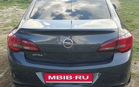 Opel Astra J, 2014 год, 1 050 000 рублей, 4 фотография