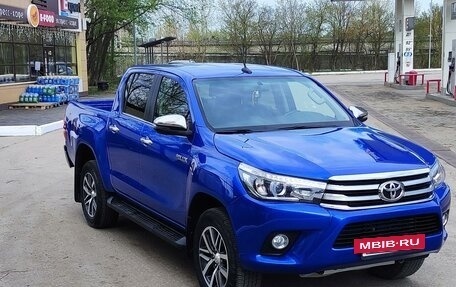 Toyota Hilux VIII, 2018 год, 3 800 000 рублей, 2 фотография