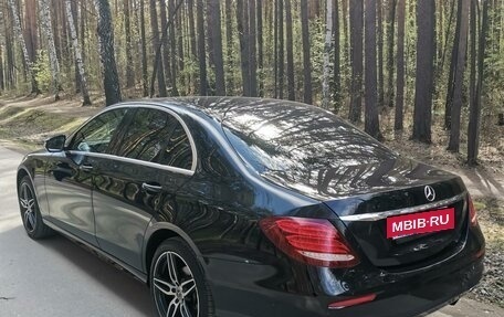 Mercedes-Benz E-Класс, 2019 год, 4 650 000 рублей, 6 фотография