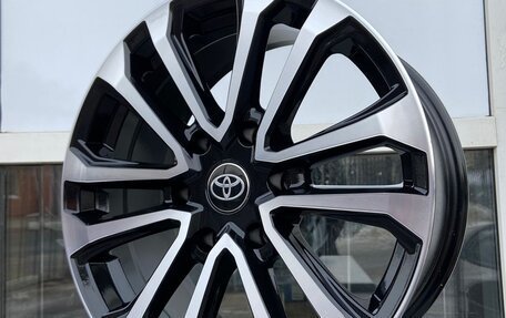 Toyota Land Cruiser Prado 150 рестайлинг 2, 2014 год, 3 870 000 рублей, 9 фотография