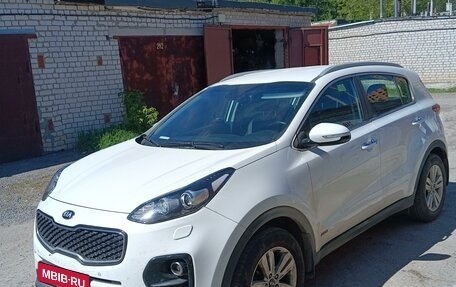 KIA Sportage IV рестайлинг, 2018 год, 2 550 000 рублей, 2 фотография