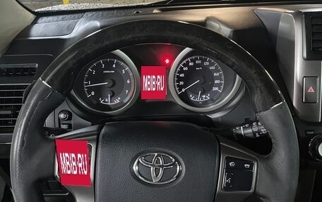 Toyota Land Cruiser Prado 150 рестайлинг 2, 2011 год, 3 300 000 рублей, 9 фотография