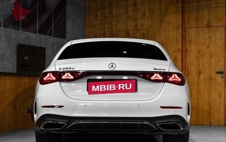 Mercedes-Benz E-Класс, 2024 год, 12 600 000 рублей, 4 фотография