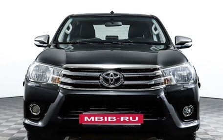 Toyota Hilux VIII, 2017 год, 2 799 000 рублей, 2 фотография