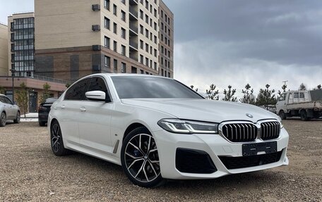 BMW 5 серия, 2021 год, 5 970 000 рублей, 2 фотография