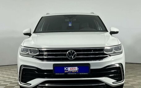 Volkswagen Tiguan II, 2020 год, 4 150 000 рублей, 2 фотография
