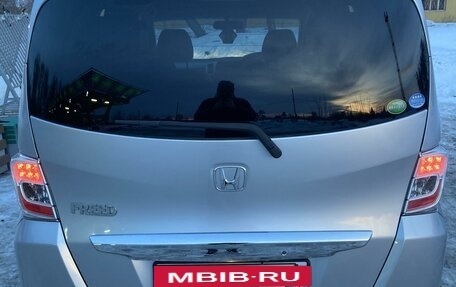 Honda Freed I, 2014 год, 1 390 000 рублей, 4 фотография