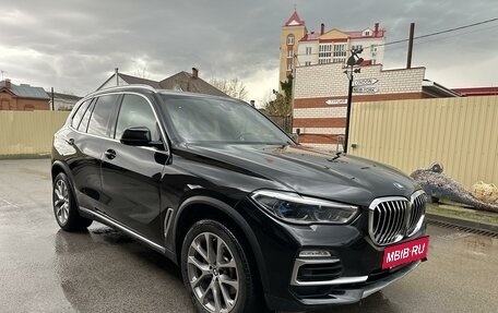 BMW X5, 2021 год, 9 750 000 рублей, 2 фотография