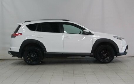 Toyota RAV4, 2018 год, 3 250 000 рублей, 4 фотография