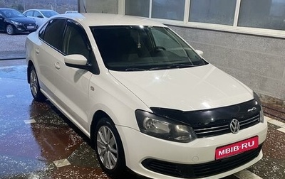 Volkswagen Polo VI (EU Market), 2012 год, 900 000 рублей, 1 фотография
