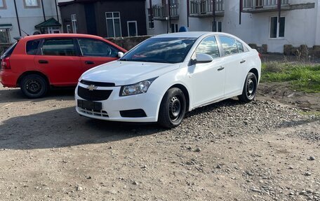 Chevrolet Cruze II, 2011 год, 675 000 рублей, 3 фотография