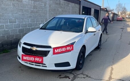 Chevrolet Cruze II, 2011 год, 675 000 рублей, 2 фотография