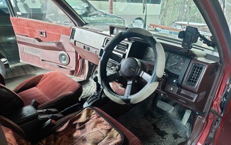 Nissan Terrano II рестайлинг, 1991 год, 570 000 рублей, 3 фотография