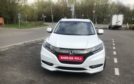 Honda Vezel, 2017 год, 2 300 000 рублей, 3 фотография