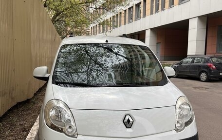Renault Kangoo II рестайлинг, 2012 год, 899 000 рублей, 2 фотография
