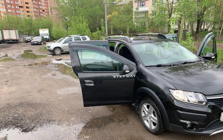 Renault Sandero II рестайлинг, 2016 год, 1 300 000 рублей, 3 фотография