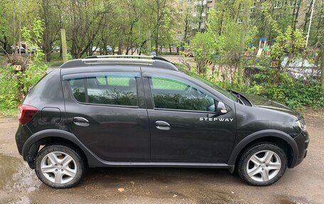 Renault Sandero II рестайлинг, 2016 год, 1 300 000 рублей, 4 фотография