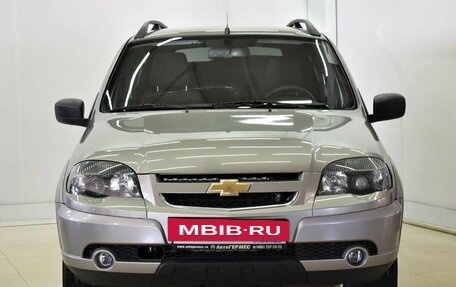 Chevrolet Niva I рестайлинг, 2017 год, 880 000 рублей, 2 фотография