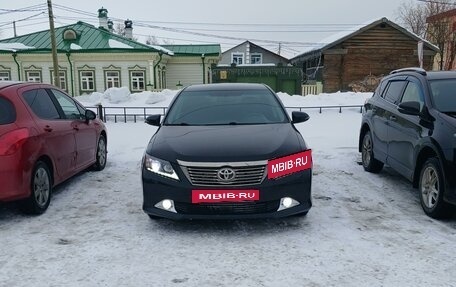 Toyota Camry, 2013 год, 2 250 000 рублей, 2 фотография