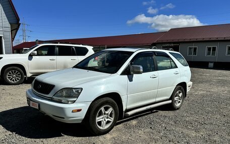 Lexus RX IV рестайлинг, 2000 год, 1 000 000 рублей, 2 фотография