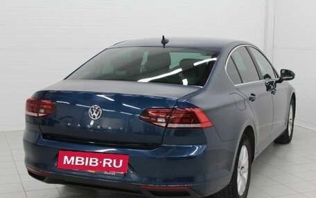 Volkswagen Passat B8 рестайлинг, 2020 год, 2 780 000 рублей, 5 фотография