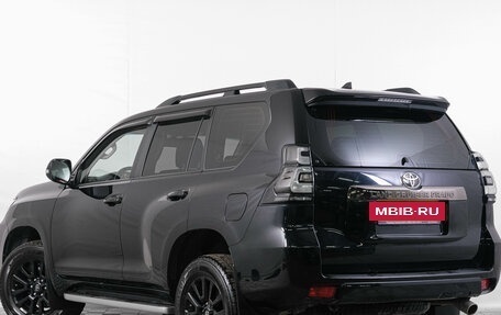Toyota Land Cruiser Prado 150 рестайлинг 2, 2021 год, 7 899 000 рублей, 3 фотография